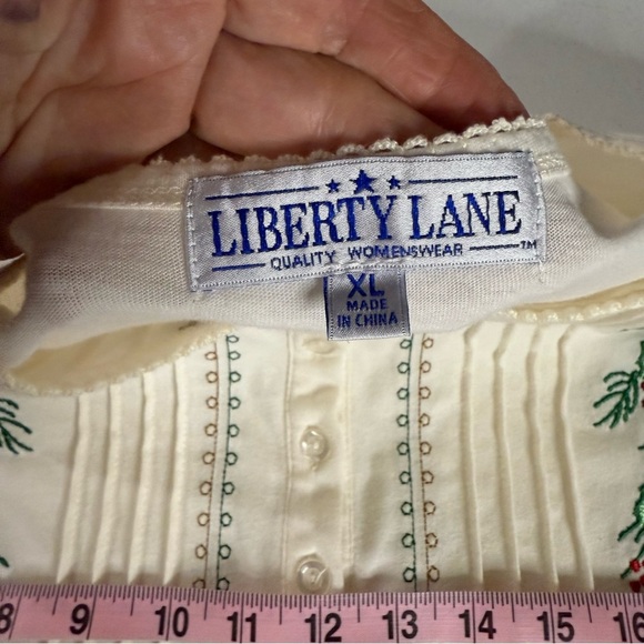 Liberty Lane Henley Top Holly Berries Embroidery 3/4 Sleeve Cream Women’s Sz XL - Picture 8 of 12
